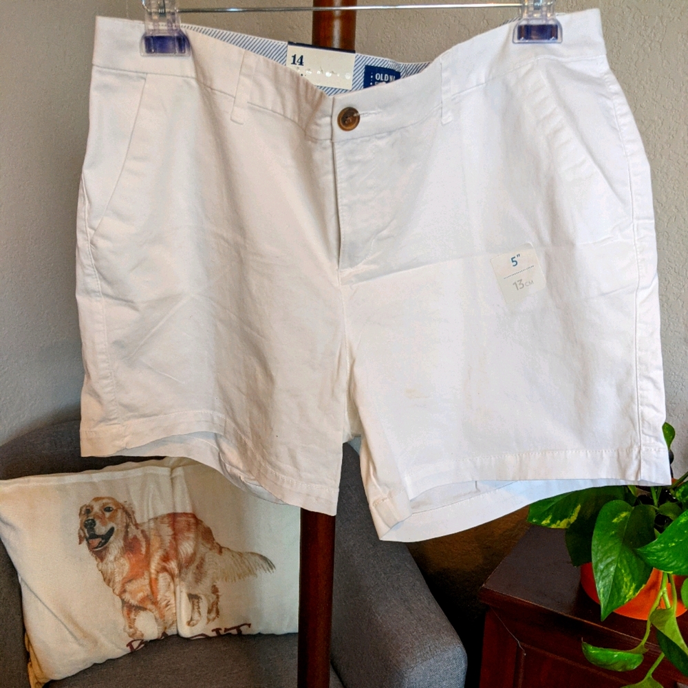 Old Navy White Everyday Shorts